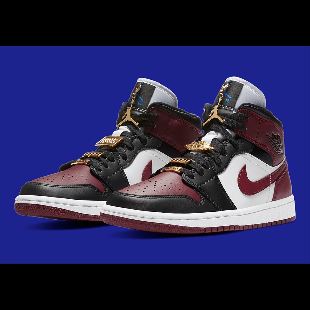 Nike Jordan 1 Mid SE Dark Beetroot